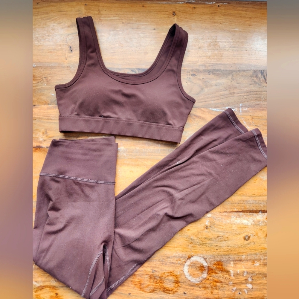 Two piece brown Azurfit gymset, sports bra and leggings